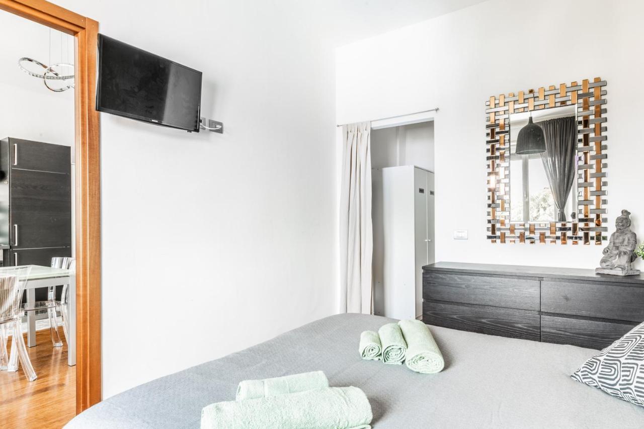 Apartmán 'Tribal House' Sansiro-Rhofiera-Duomo Milán Exteriér fotografie