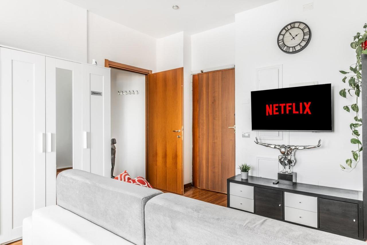 Apartmán 'Tribal House' Sansiro-Rhofiera-Duomo Milán Exteriér fotografie